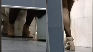 MUJER HACE CACA EN GASOLINERA, ScatKings.com Scat Porn 9 ScatKings.com Scat Porn