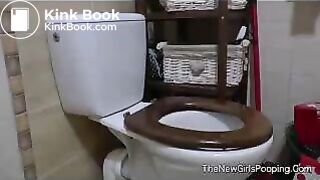 woman taking poops, ScatKings.com Scat Porn 7 ScatKings.com Scat Porn
